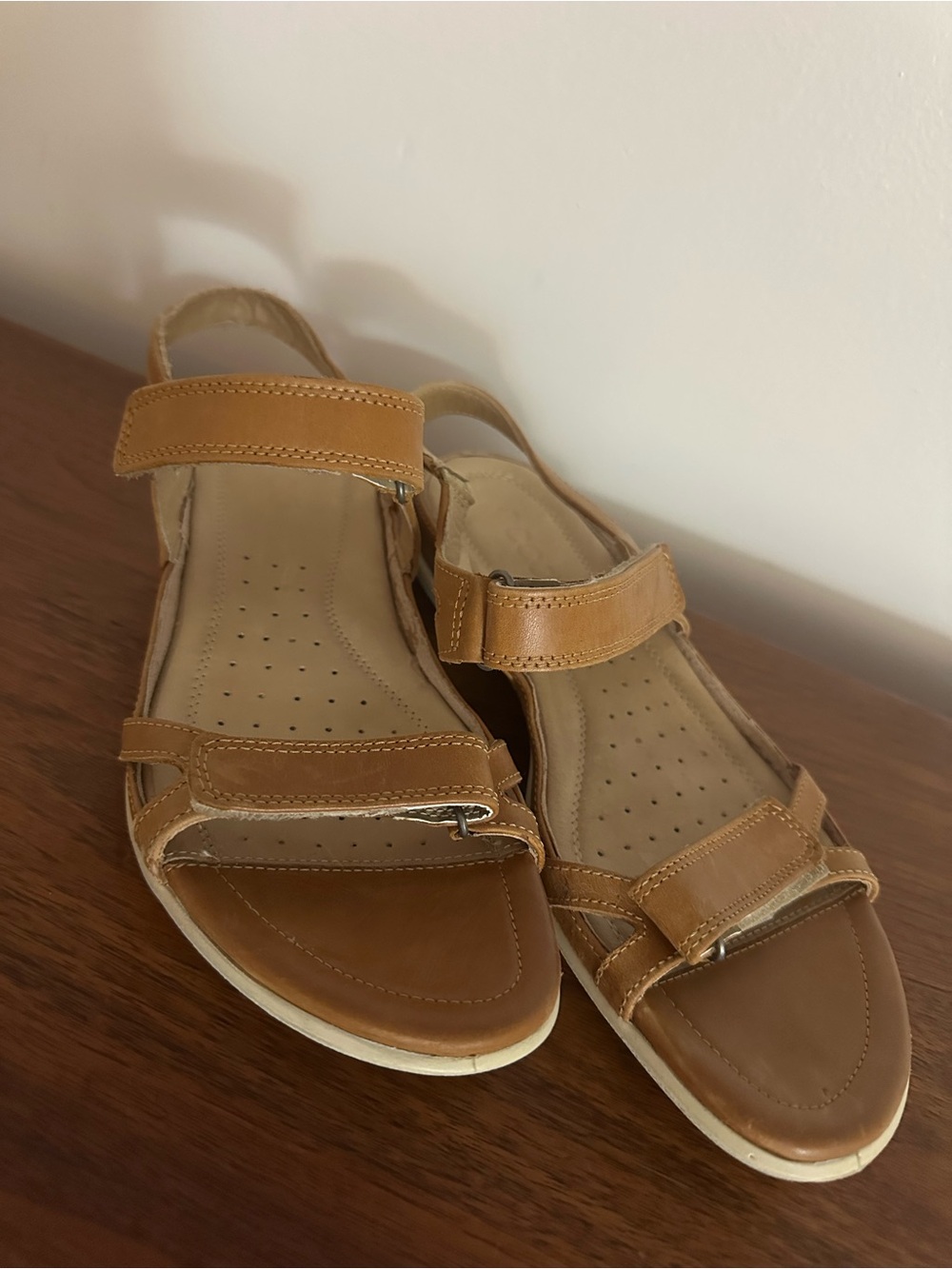 Ecco Women’s Tan Leather Adjustable Strap Sandals